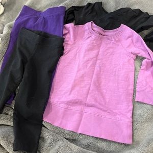 Primary] 2 leggings purple and black two long tee lavender and black